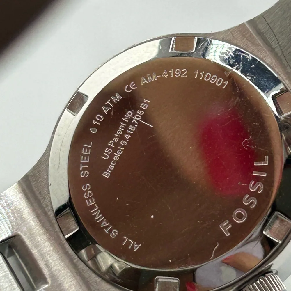 Fossil Silver Tone Encrusted Women’s Watch AM4192 Date 10 ATM Works #201